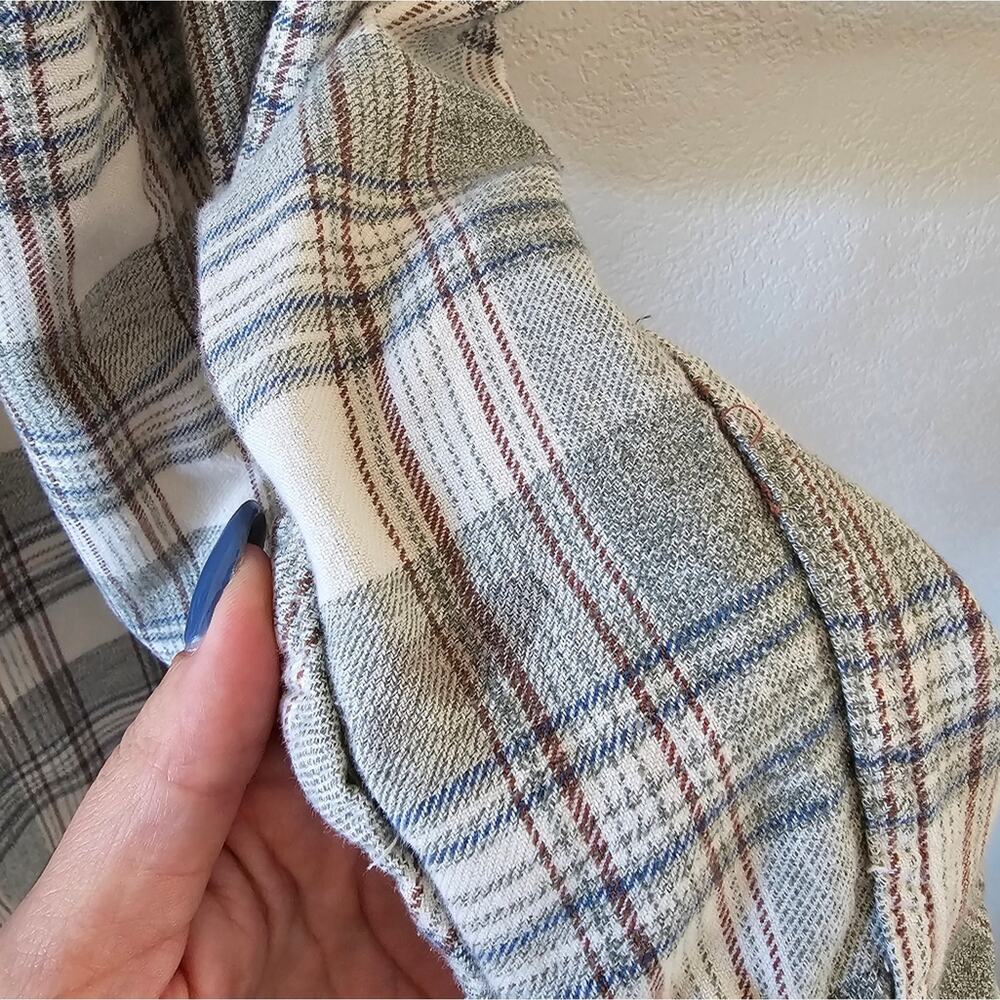 *FINAL PRICE DROP* O'Neill Flannel - Picture 5 of 8